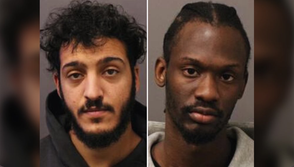 #BREAKING NEWS! Just in!
Police charge 2 adults, 2 teens in connection with fatal shooting of father of 4 during Kleinberg Ontario home invasion, several others at-large… follow for updates… #Ontario #Toronto