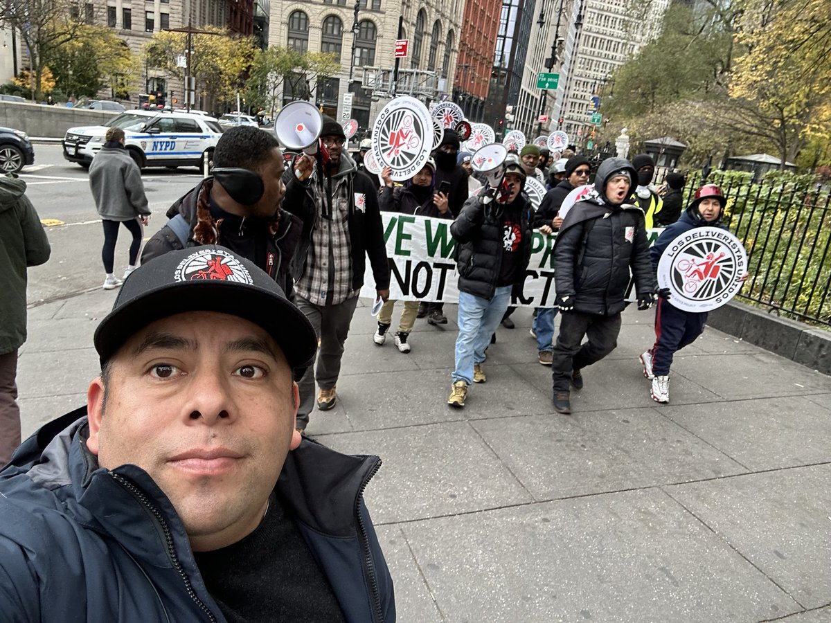 AjcheGustavo's tweet image. A huge thank you to the council members who joined our action today in support of @LosDeliveristas and as main co-sponsors of Initiative 1332 — legislation that fights to protect 80,000 delivery workers from unfair account deactivations.
Your leadership and solidarity mean so…