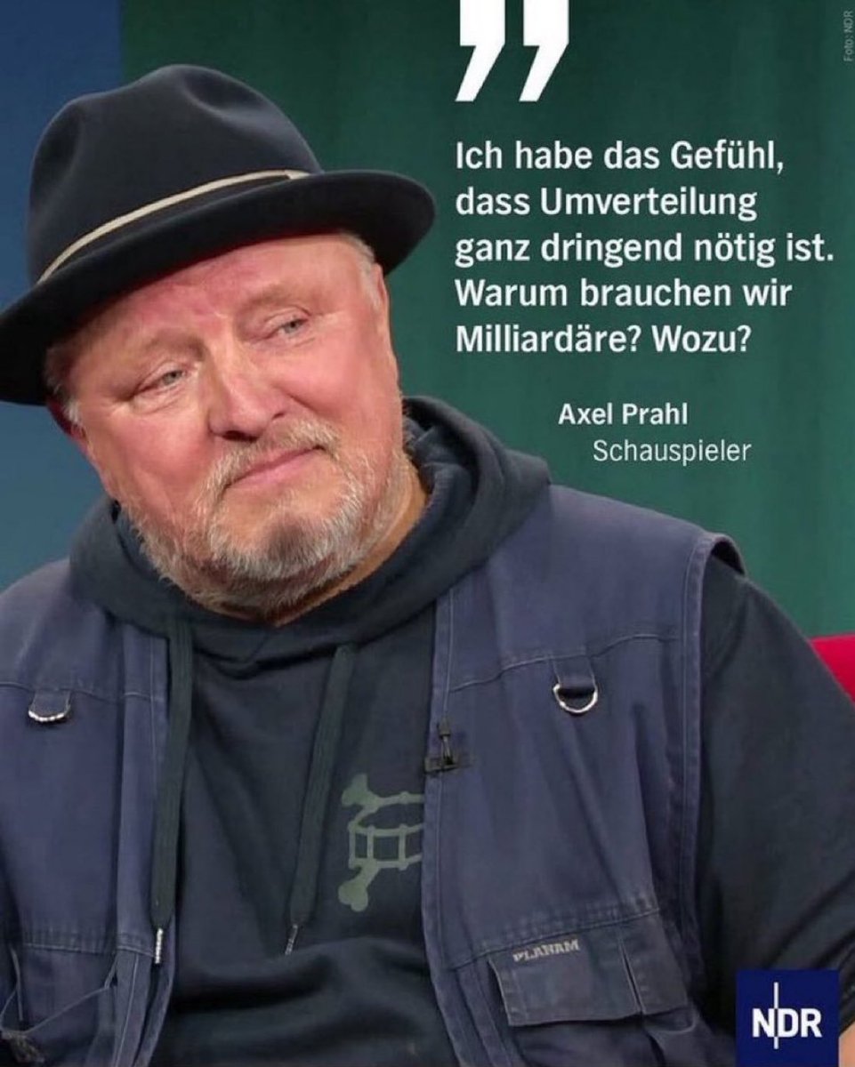 Der Beruf von Herrn Prahl besteht darin, Texte aufzusagen, die andere für ihn aufgeschrieben haben. Warum sollten uns seine Ansichten zur Politik auch nur für eine Sekunde interessieren?