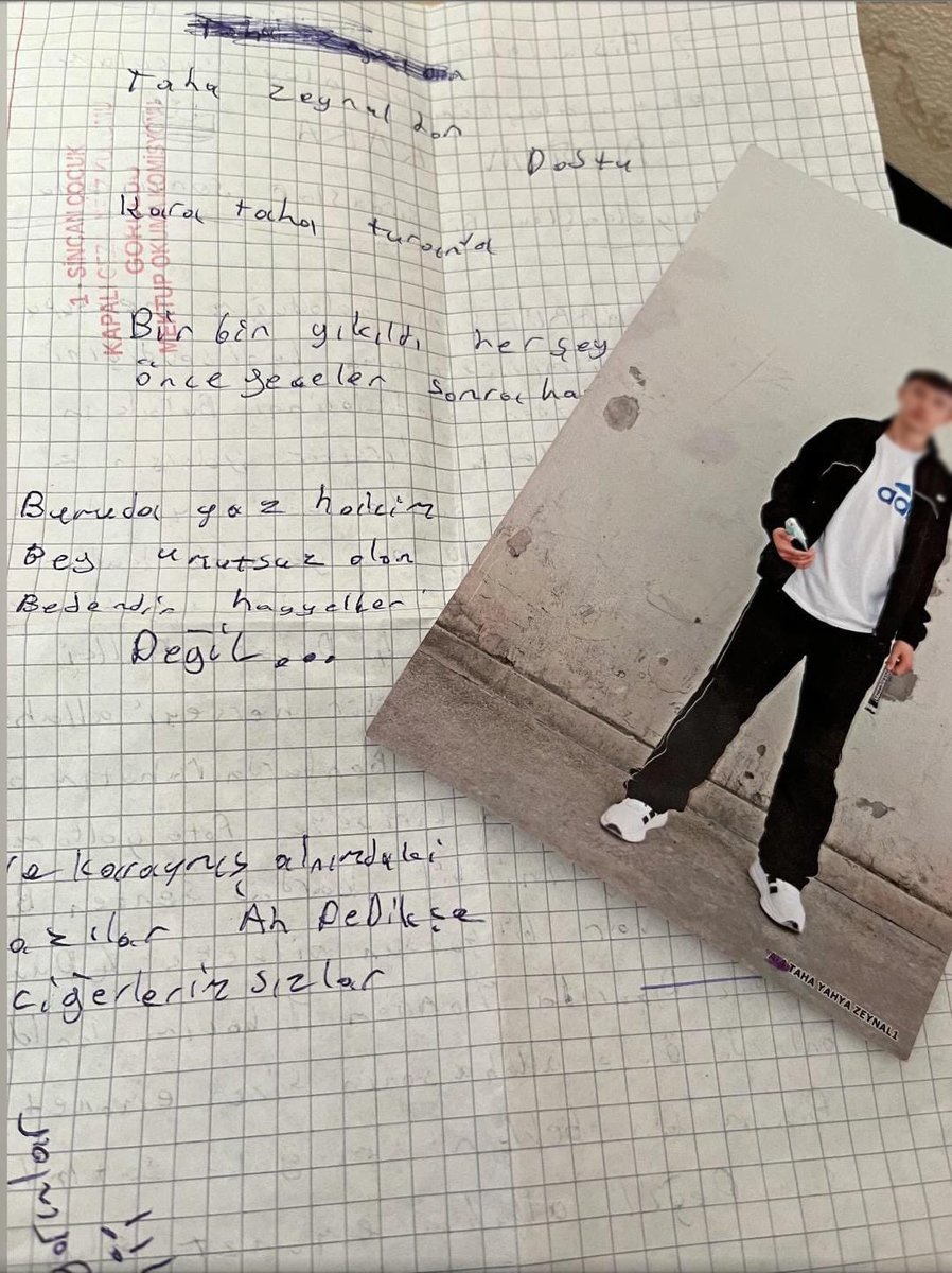 Kardeşini korurken öldürülen Hakan Çakır'ın kardeşi:

"Katiller 15 Ocak'ta hakim karşısına çıkacaklar ve rahat rahat 'bunu da yaz hakim bey' diyebiliyor.

Ceza indirimi alacaklarının farkındalar. 5-10 sene sonra bu it sürüsü 'ben belalıyım, girdim çıktım' diyerek gezecek."