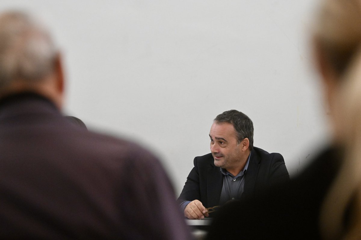 J’ai eu le plaisir d’échanger avec les membres du Comité de quartier Lolo Alata, qui œuvre au cœur de la vieille ville d’Ajaccio.

Ces temps de dialogue sont précieux : ils permettent d’écouter, de comprendre et d’agir au plus près des attentes des riverains.

Nous avons évoqué