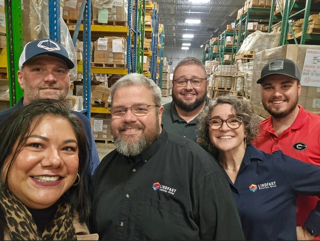 ProferredRivets's tweet image. 2weeks in at LSG &amp;amp; wow, it’s been a whirlwind of learning &amp;amp; laughing! From diving into the world of coatings &amp;amp;  testing with Darlene Collis at Metallurgent Test Lab to exploring custom kitting &amp;amp; packaging with Tony Reid at Mega, every day has been a masterclass in expertise