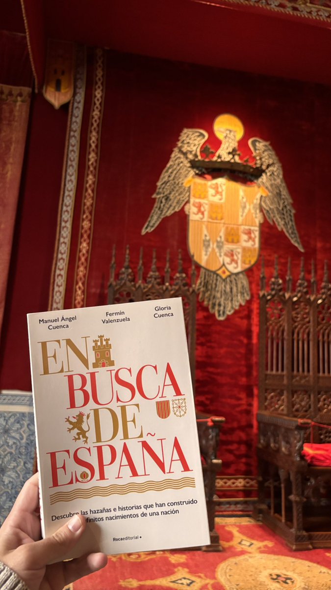 GestasdeEspaNa's tweet photo. Se acerca la Navidad y luego se les juntan todos los gastos… háganse con algo ahora. Por ejemplo… para ustedes:

En Busca de España: https://t.co/lcrHXlwC2M

Para sus hijos:

'Colorea tus símbolos’: https://t.co/6eH7qdmnUG

'Colorea tu Historia': https://t.co/ikbeoSztTG

Y, si pueden, compartan 🇪🇸