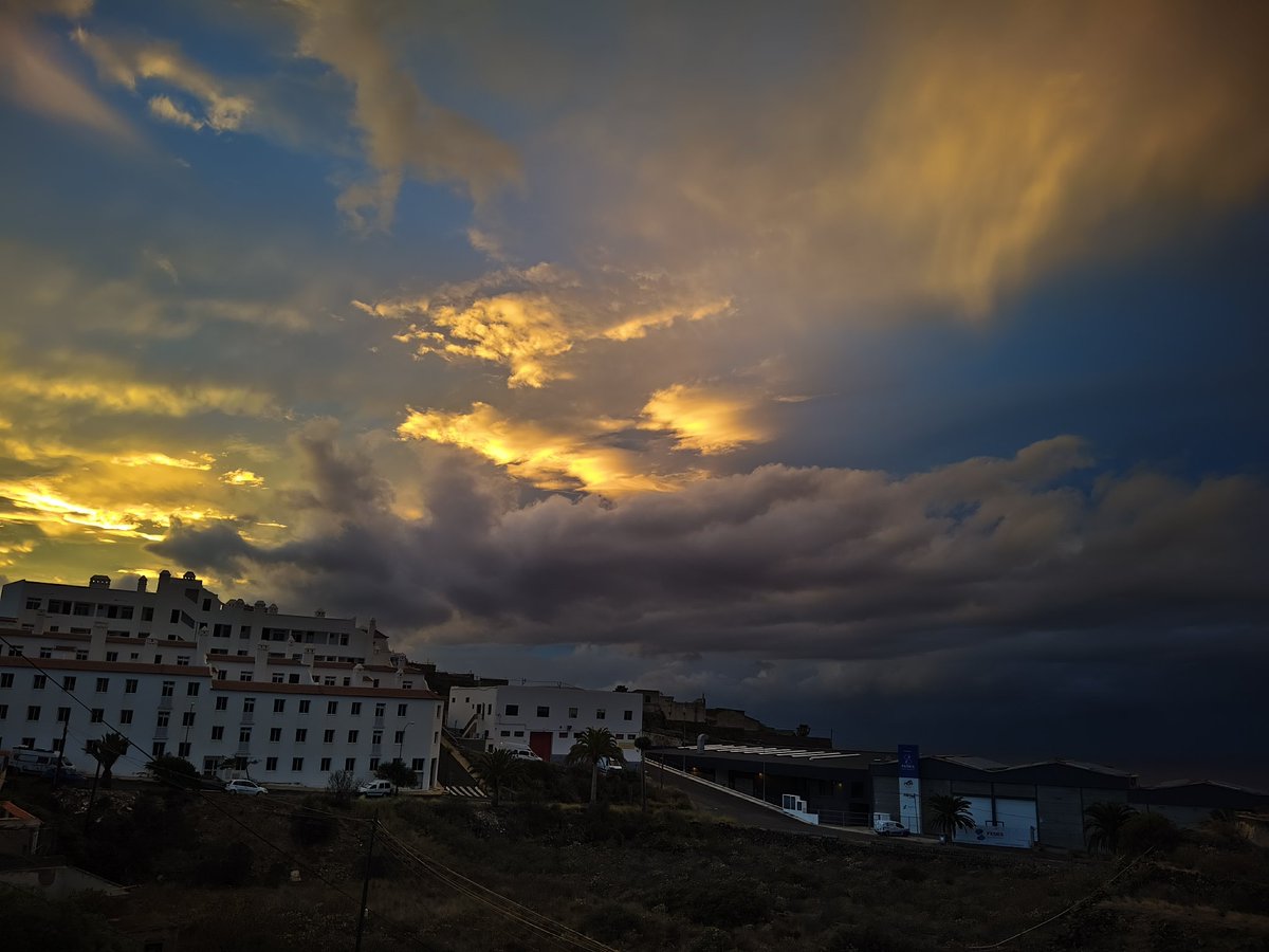 El atardecer que nos deja #Claudia en el norte de Tenerife