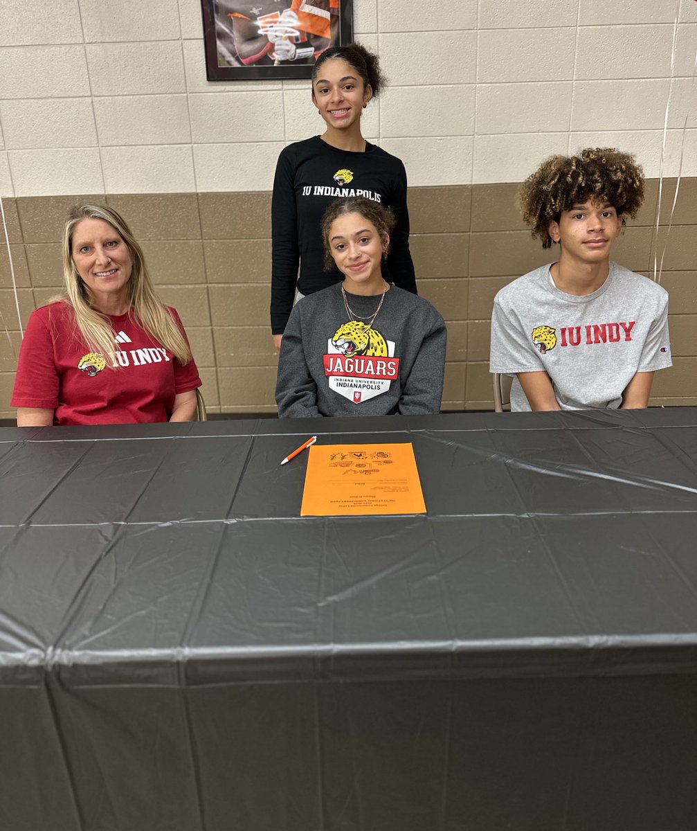 Congratulations to Maren Wilson on signing to run cross country &amp; track at IU Indy! Maren plans to study Marketing.