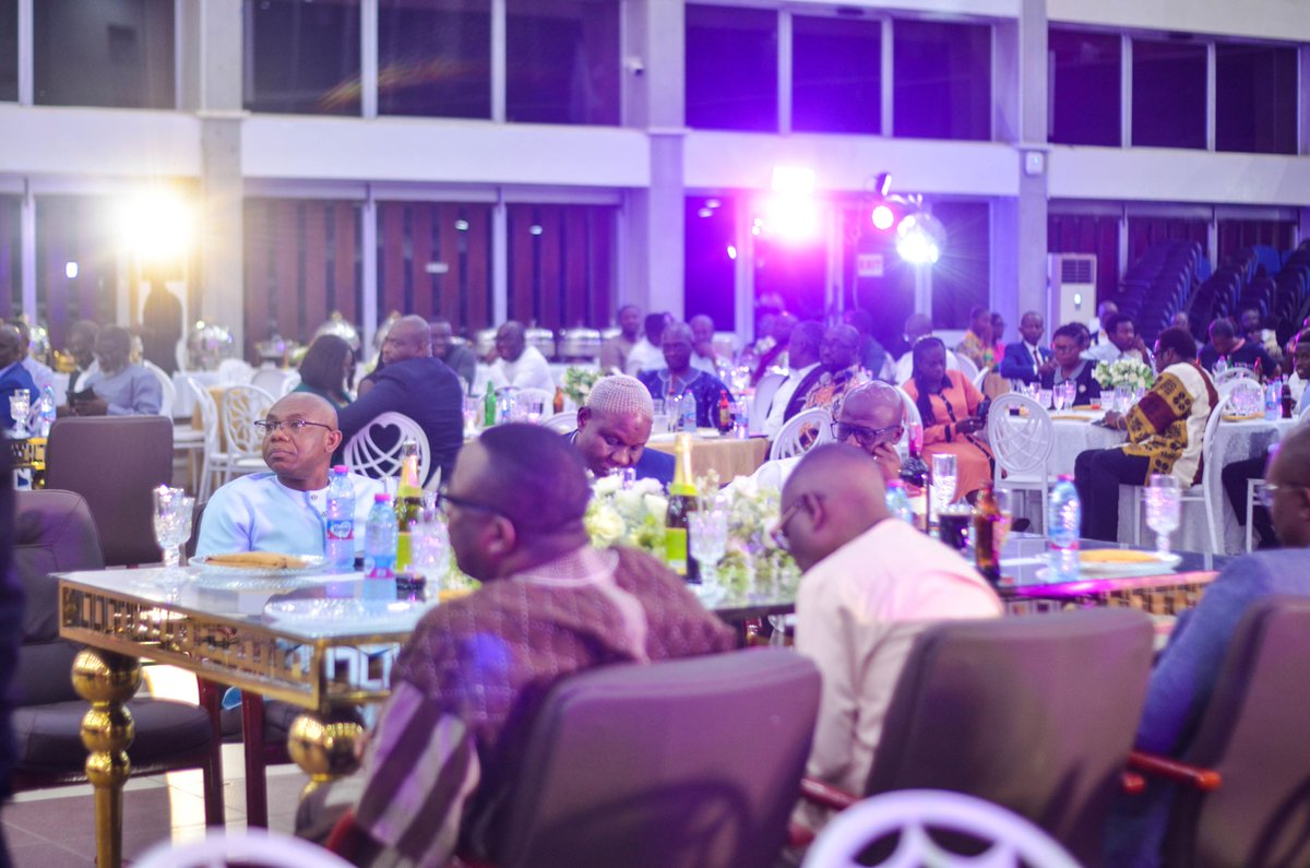 SMS-Knust tweet media