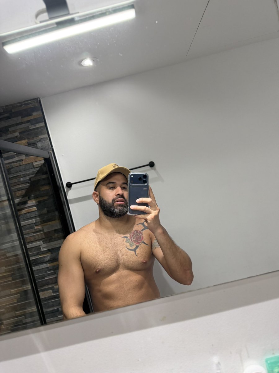 firehotphoenix's tweet photo. “Entre gotas y suspiros… todo se vuelve posible, Relájate… lo sexy es sentirse bien.” https://t.co/o4YQ3QmP8c