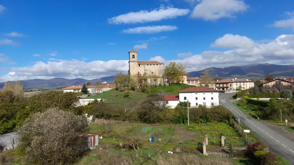 #Herrian 🎙️ La iglesia del concejo de  #Ordoñana y los restos románicos de sus muros 👉 <a href="/OndareIrekia/">Ondare Irekia / Patrimonio Abierto</a> <a href="/MunainGorka/">Gorka López de Munain</a>

guau.eus/m/herrian-2025…