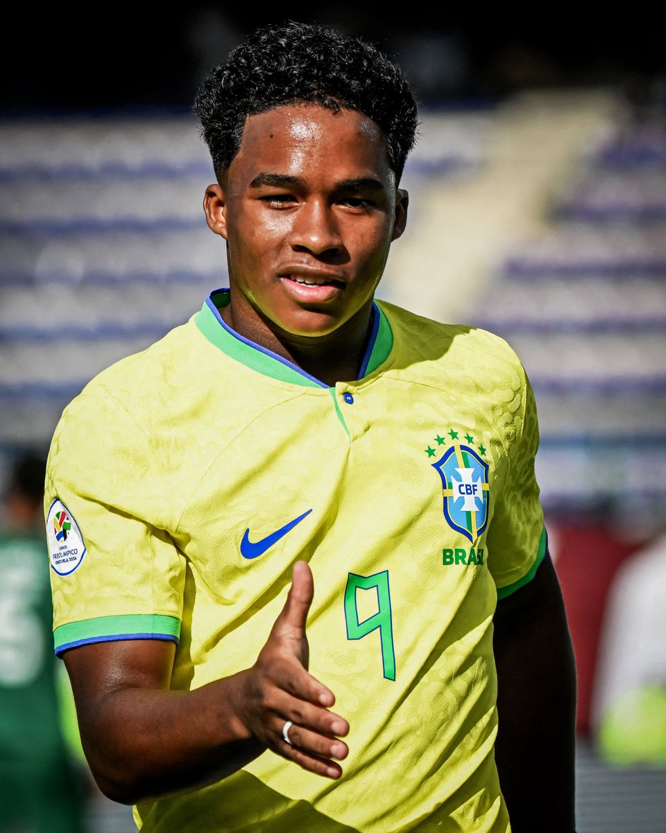 GonesArea's tweet image. Canal+ annonce ce soir que le deal Endrick est bouclé a 99% entre le Real Madrid et l'OL ! 🇧🇷🔥

Il s'agirait donc d'un prêt payant de 800.000 euros. L'OL devra payer des malus si le jeune brésilien joue moins de 25 matchs ! ✍️

Le Real souhaiterait inclure une clause de retour…