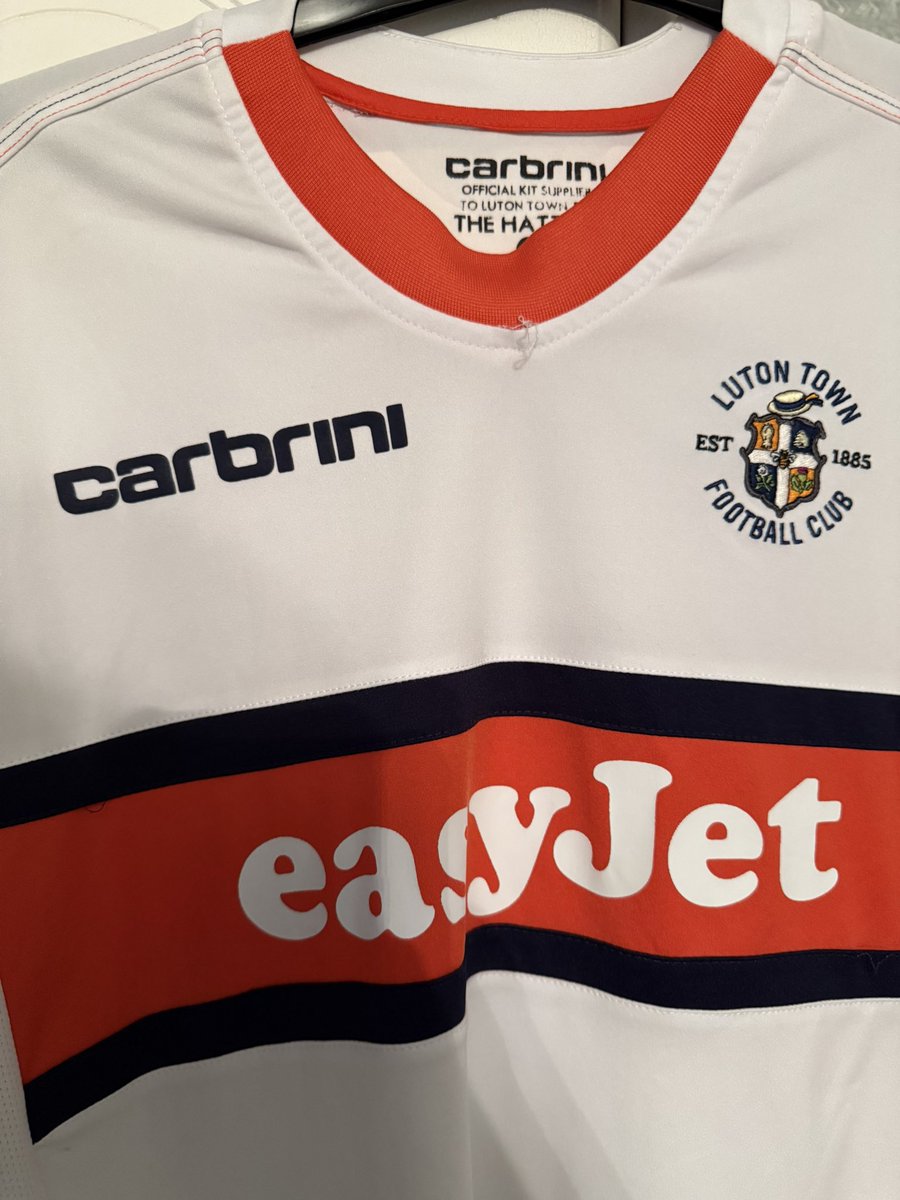 RobsonOReardon's tweet image. Before I list this on eBay, I’m selling the last of my match worn #Luton collection before moving to Northern Ireland.

If anyone’s interested, please send me a DM 🎩🫡

#LTFC