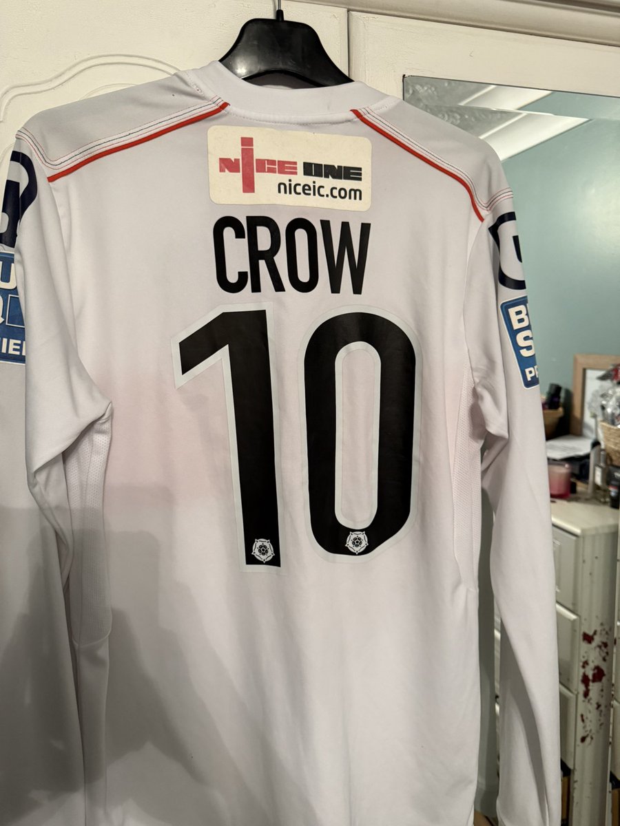 RobsonOReardon's tweet image. Before I list this on eBay, I’m selling the last of my match worn #Luton collection before moving to Northern Ireland.

If anyone’s interested, please send me a DM 🎩🫡

#LTFC