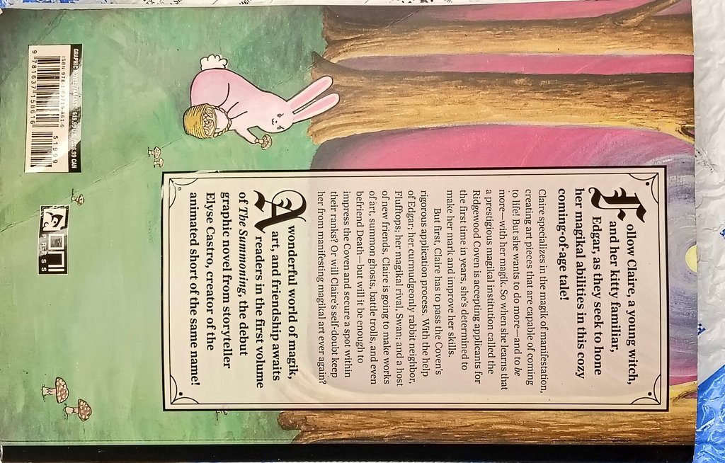 QueenSpooky's tweet image. I hate Amazon, I hate Amazon, I hate Amazon.
They damaged the book and I was so happy to receive it...
I already sent it back and I got my money but I really wanted the book...