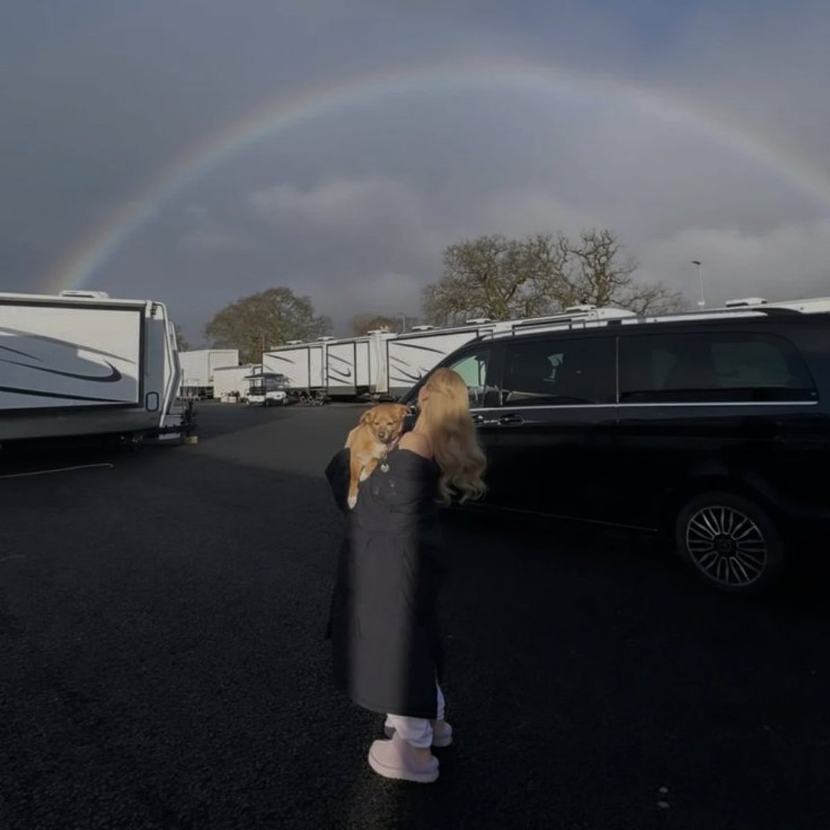 📸. ashlea via instagram

« somewhere over the rainbow🌈 »