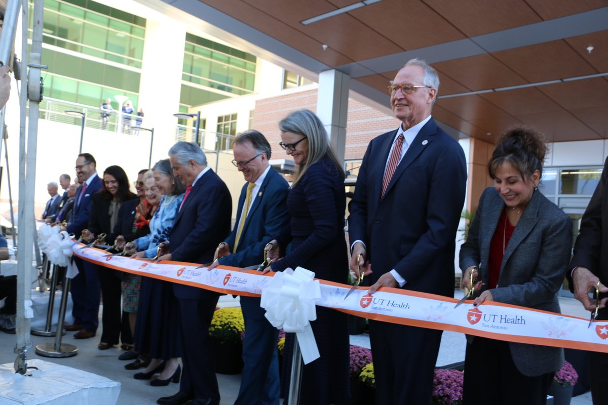 UTHealthSA's tweet photo. UT Health San Antonio cut the ribbon on its brand-new $100 million Center for Brain Health, a 103,000-square-foot facility uniting specialty care, diagnostics, research and caregiver support under one roof. https://t.co/jyrAI4K2dp https://t.co/hjts8NvEfU