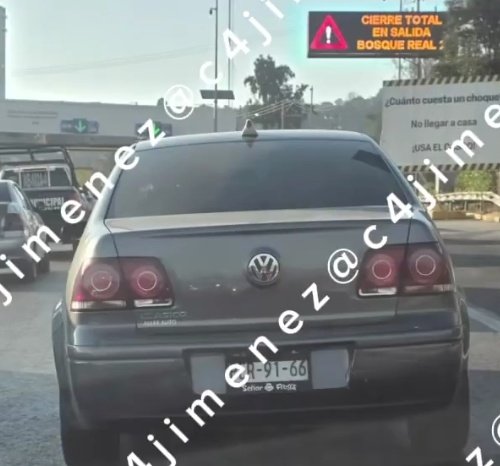 JFuenteSMX's tweet image. Las fotos del marrano y su nave 🤣🤣🤣