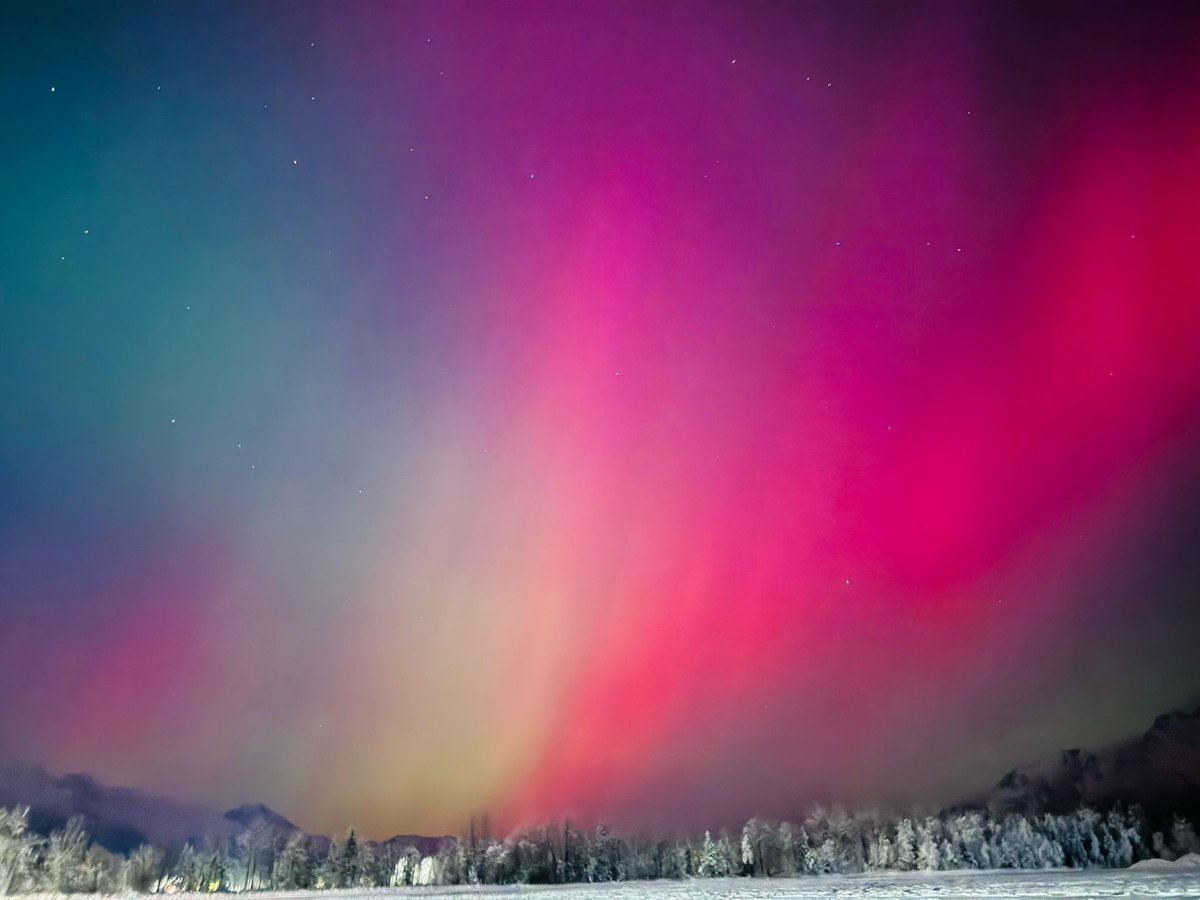 BerilioVilla's tweet photo. @Lolitoandrade Mira esto, en Alaska (Wasilla) https://t.co/b12tiPUHKI
