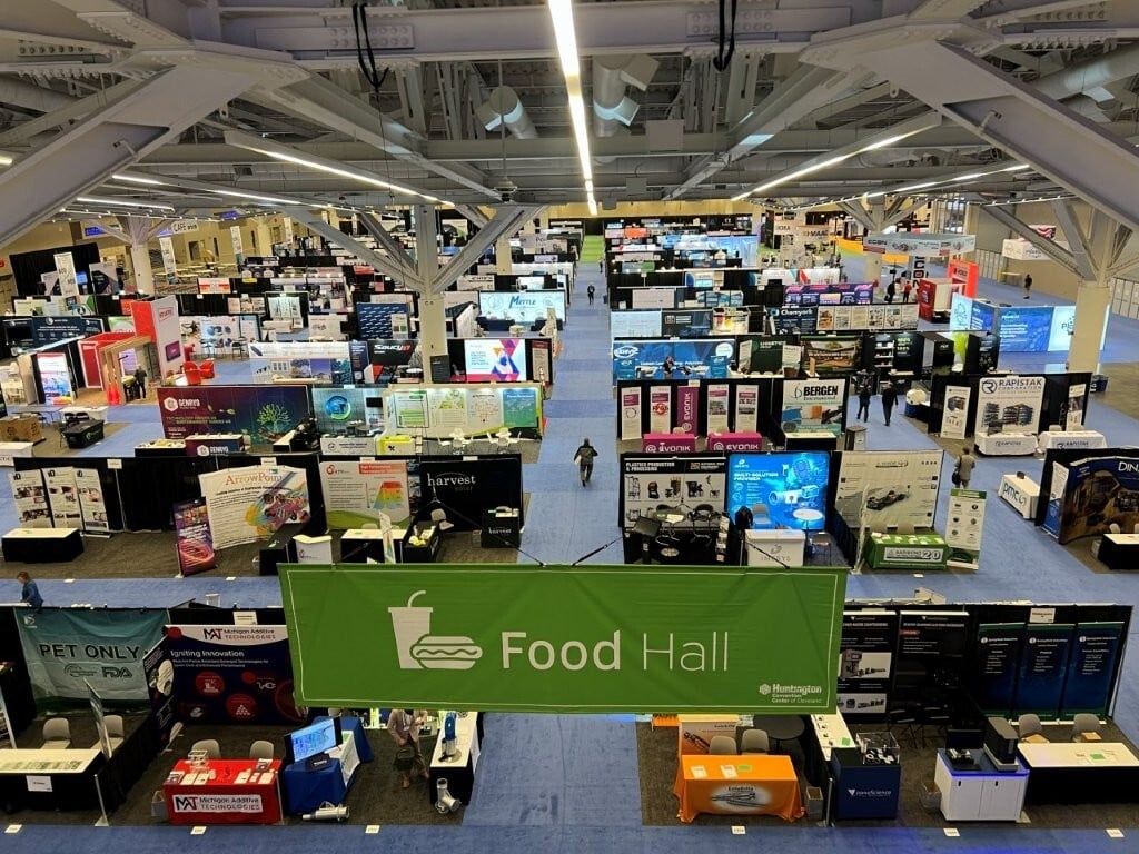 PlastiWinCap's tweet photo. PlastiWin is having a blast at the Plastics Recycling World Expo at the Huntington Convention Center in Cleveland! 

There's still time to see us today and tomorrow at booth R2618! 

Check out our website too: https://t.co/8oCpDep3Gy 

#AMIExpos #Plastics https://t.co/VuIWQTFL7A