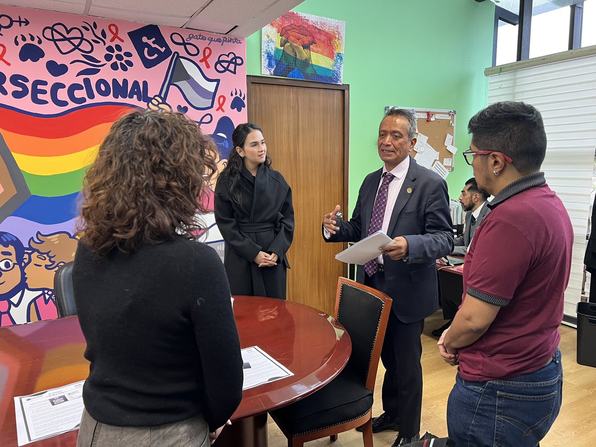 _FlorEsponda's tweet photo. Sostuvimos una importante reunión de trabajo con mi compañero Diputado @JAIMELOPEZVELA Presidente de la Comisión de Diversidad de la Cámara de Diputados - H. Congreso de la Unión, y activistas por los derechos de la comunidad LGBTQ+. https://t.co/7NZ1JKAQmD