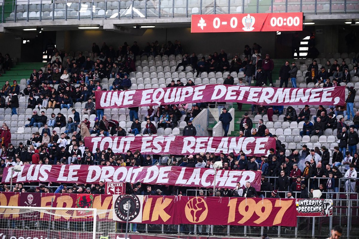 ActuL1_'s tweet image. 🚨🚨 OFFICIEL ! LES DÉCISIONS DE LA COMMISSION DE DISCIPLINE ! ⚖️🇫🇷

Calvin Verdonk (LOSC) ❤️🤍: 2 matchs de suspension ferme.

Folarin Balogun (ASM) ❤️🤍 et Nicolás Tagliafico (OL) ❤️💙 : 1 match de suspension ferme chacun.

Liam Rosenior (RCSA) 💙🤍 et Alexandre Polizzi (ASM)…