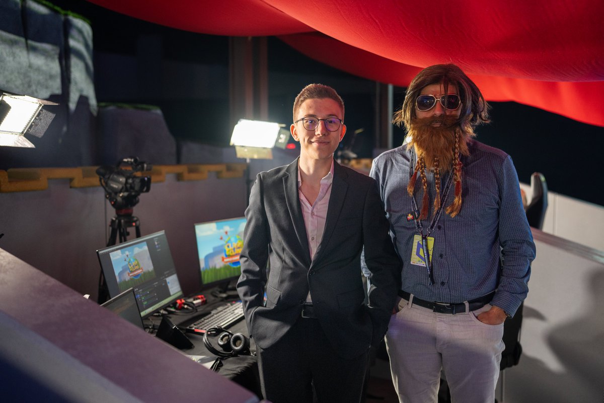 CoCEsports's tweet image. 🎙️ Thank you to our incredible casters and community streamers for making the World Finals truly special — and for being there throughout every qualifier and final this season. ❤️

Your passion, energy, and dedication bring Clash Esports to life for fans around the world. 🌍