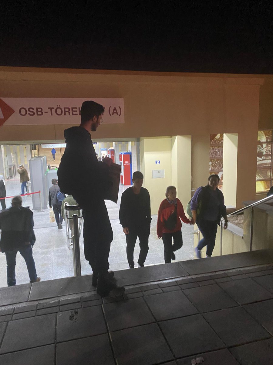 Sosyalist Emekçiler Partisi - SEP tweet media