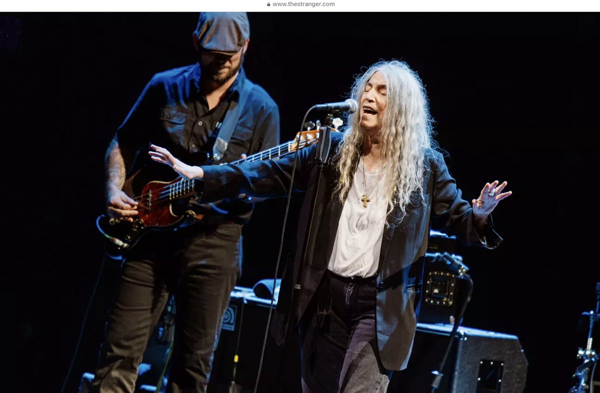 Patti Smith, in Seattle on 11/10/2025. Stronger than ever…

 substack.com/@gracefulhuman…