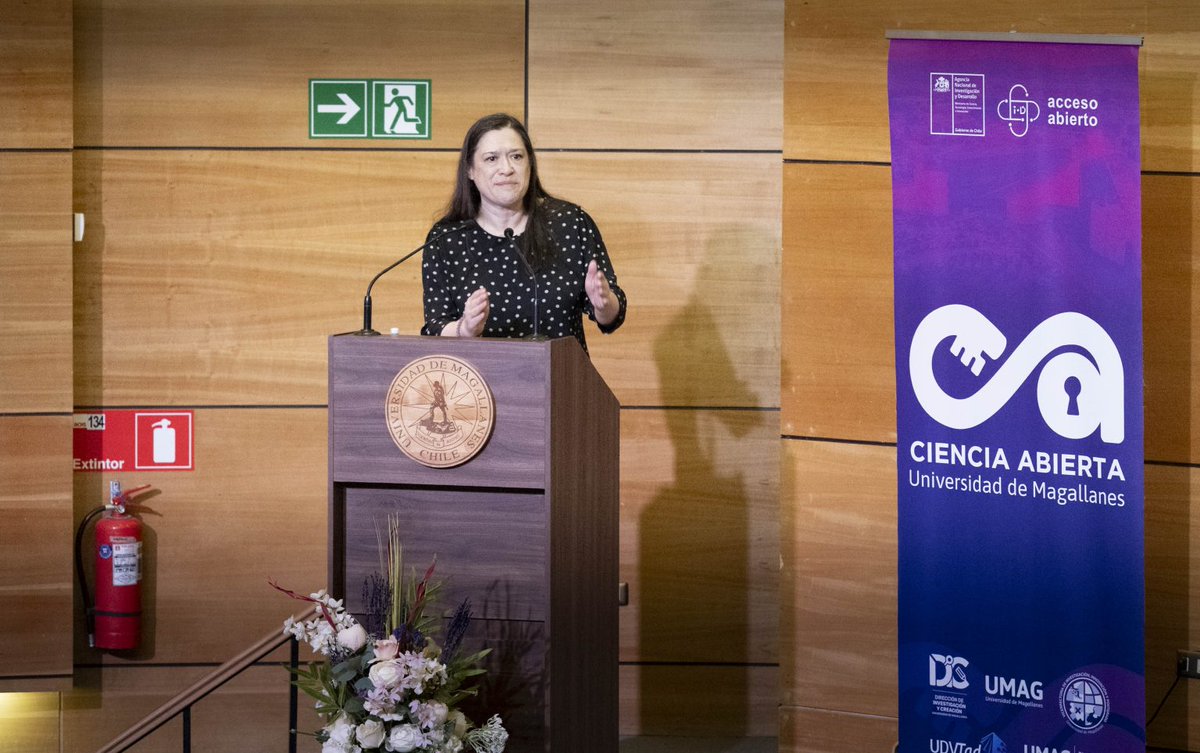Con el propósito de vincular la ciencia con la gestión pública y promover el uso de datos abiertos como herramientas de decisión, la UMAG realizó el Workshop Ciencia Abierta 2025 “Del dato a la decisión: ciencia abierta para fortalecer lo público” tinyurl.com/yumwua4k