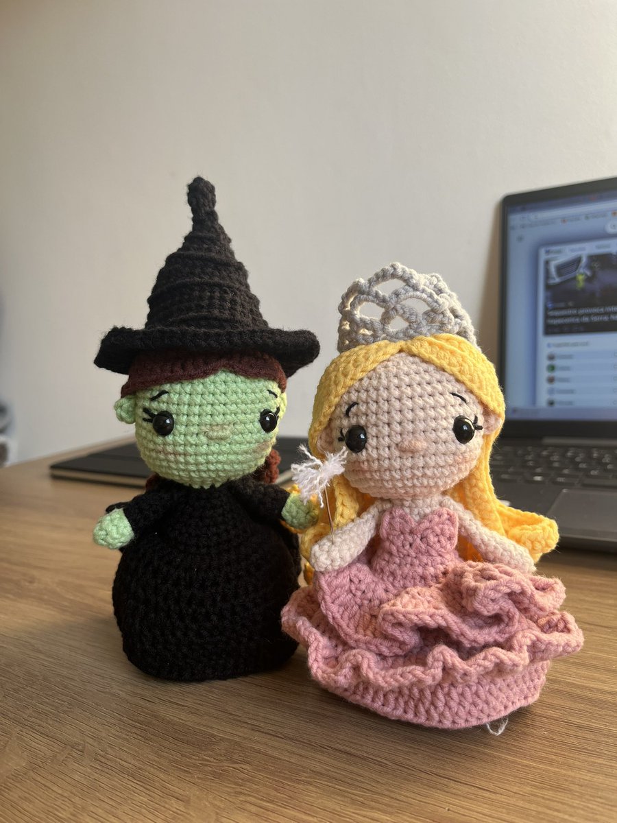 amigusart's tweet image. quando eu digo que cada crocheteira tem uma mão, é disso aqui que eu estou falando