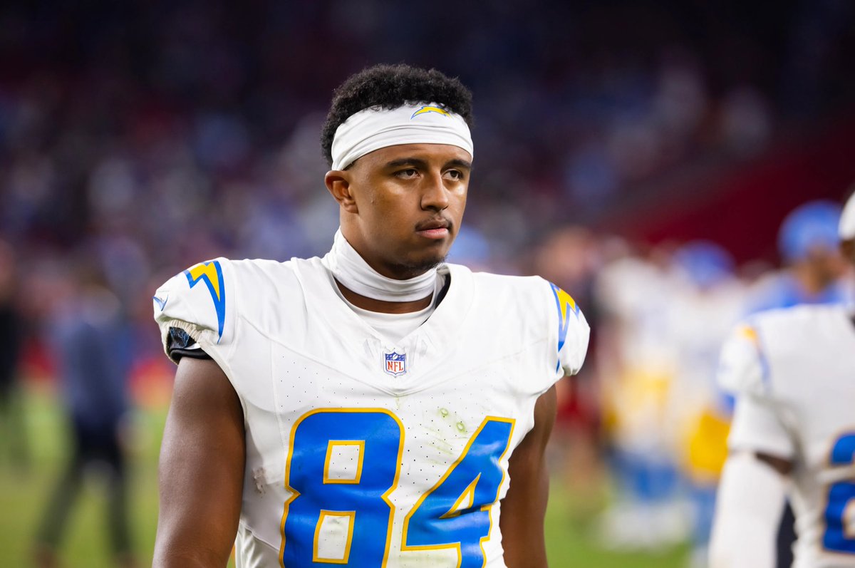 pinkpanther4056's tweet photo. Stone Smartt on why he left the Chargers: “They used to hit me in the head with a metal bat because it made a funny sound” https://t.co/OIvWFSSwsj