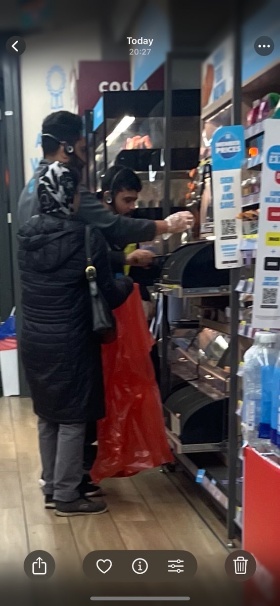 D_BentoBox's tweet photo. @coopuk Dodgy staff behaviour. London Wall. 90% Indian migrants. Clearing out the entire bakery section into a bag for a woman speaking their language to take for free. Why? https://t.co/QaU81mxQJk