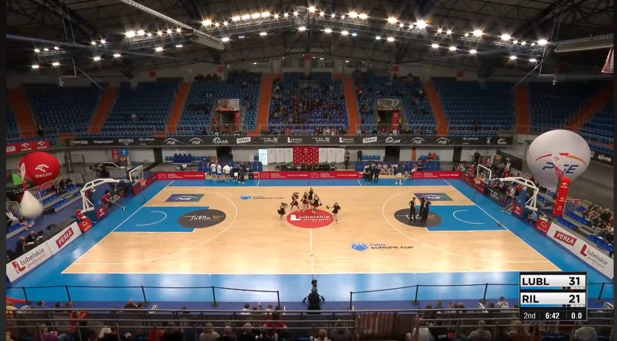 Nie dość że listopad, jesienna chandra i takie tam, to jeszcze takie smutne rzeczy człowiek ogląda.. #plkpl