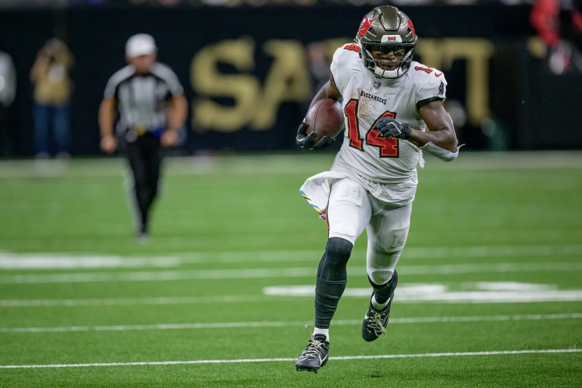clemseditz's tweet photo. Practice Update:

WR Chris Godwin was limited in practice Wednesday.

(via @UnderdogNFL) https://t.co/XaXHTR4vjq