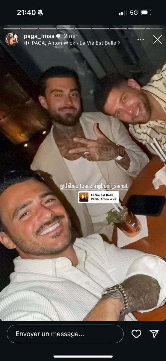 poufiassisback's tweet photo. Thibault l’hypocrite qui attendu son divorce pour reparler à Benji alors qu’il faisait que le critiquer quand il était avec Jessica https://t.co/uav56kkktv