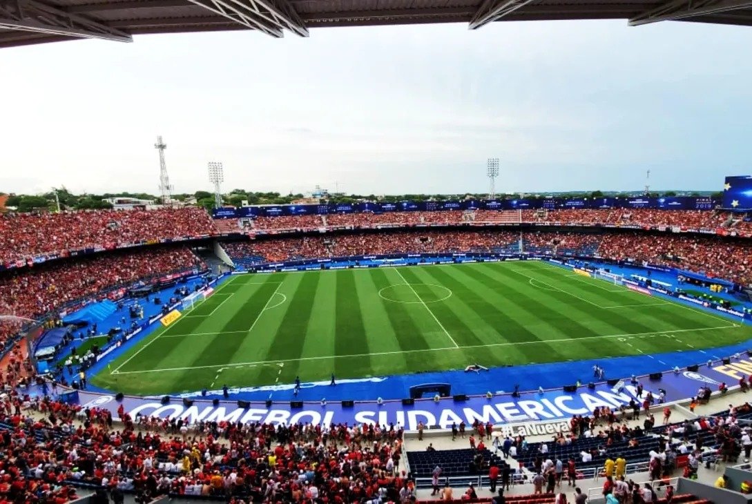 📊🇵🇾La Final de la CONMEBOL Sudamericana en Asunción 
📍Será el 22 de noviembre
📍Se espera una inyección económica estimada en US$ 28,2 millones
📍Más de 4.000 personas trabajarán en la organización del evento.
📍Final transmitida en 194 países del mundo