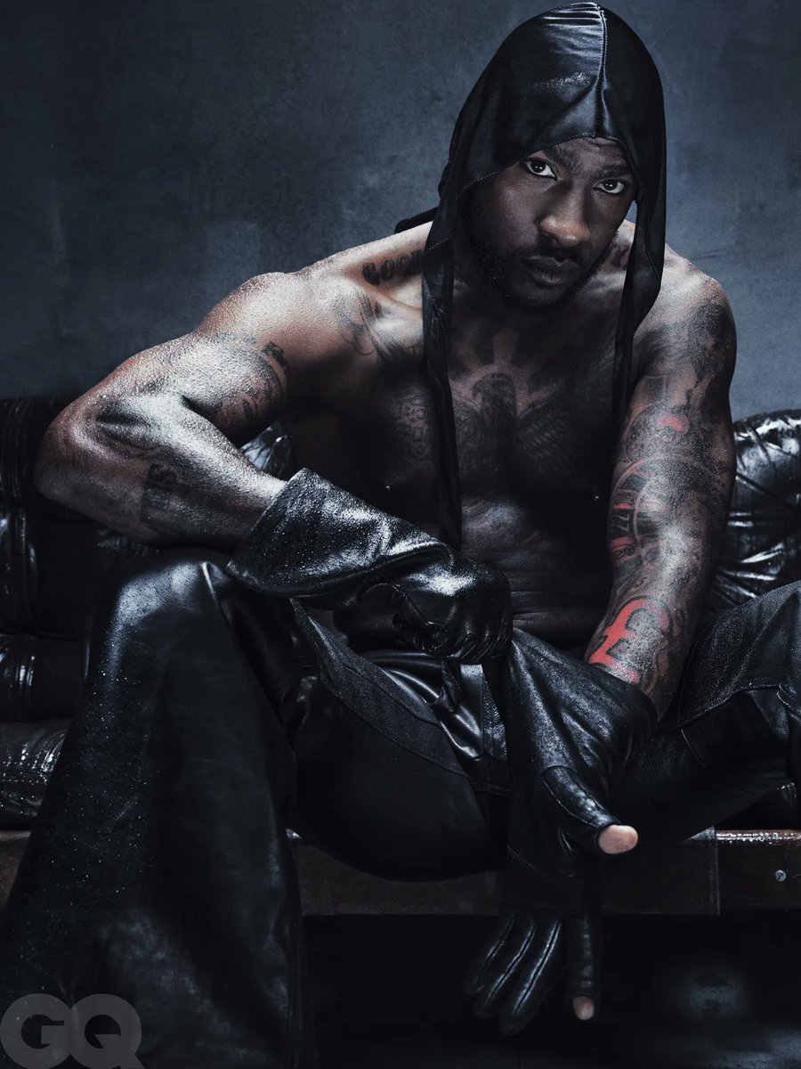 obviously, Skepta is a beautiful human being, but he's also an extraordinarily interesting one. for anyone who didn't "have time" to read the article, here are some dope things we learn about the pretty Brit (fantastic interview &amp; so well-written, btw):

• reminder that's he's a