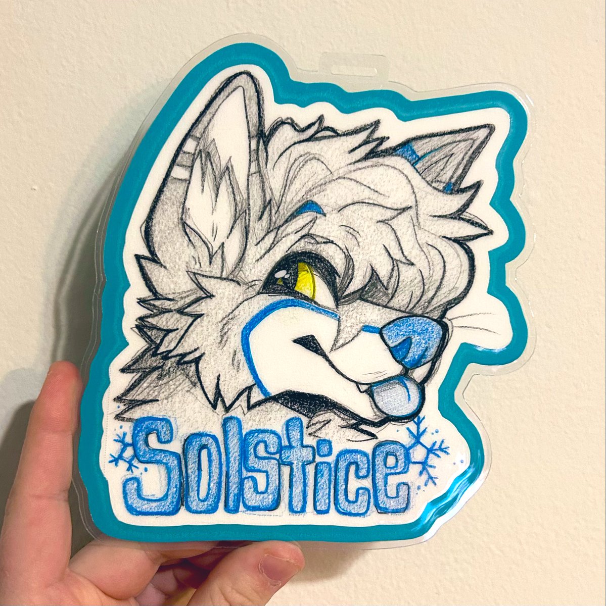 Crayon badge for Solstice! ❄️☃️

These were something new I tried out at Fizzy Fox last month as an at-con badge option, and their test run went really well!

Catch them next at our Bewhiskered Dealers table! (Or online if my queue clears out before then 👀) 🖍️