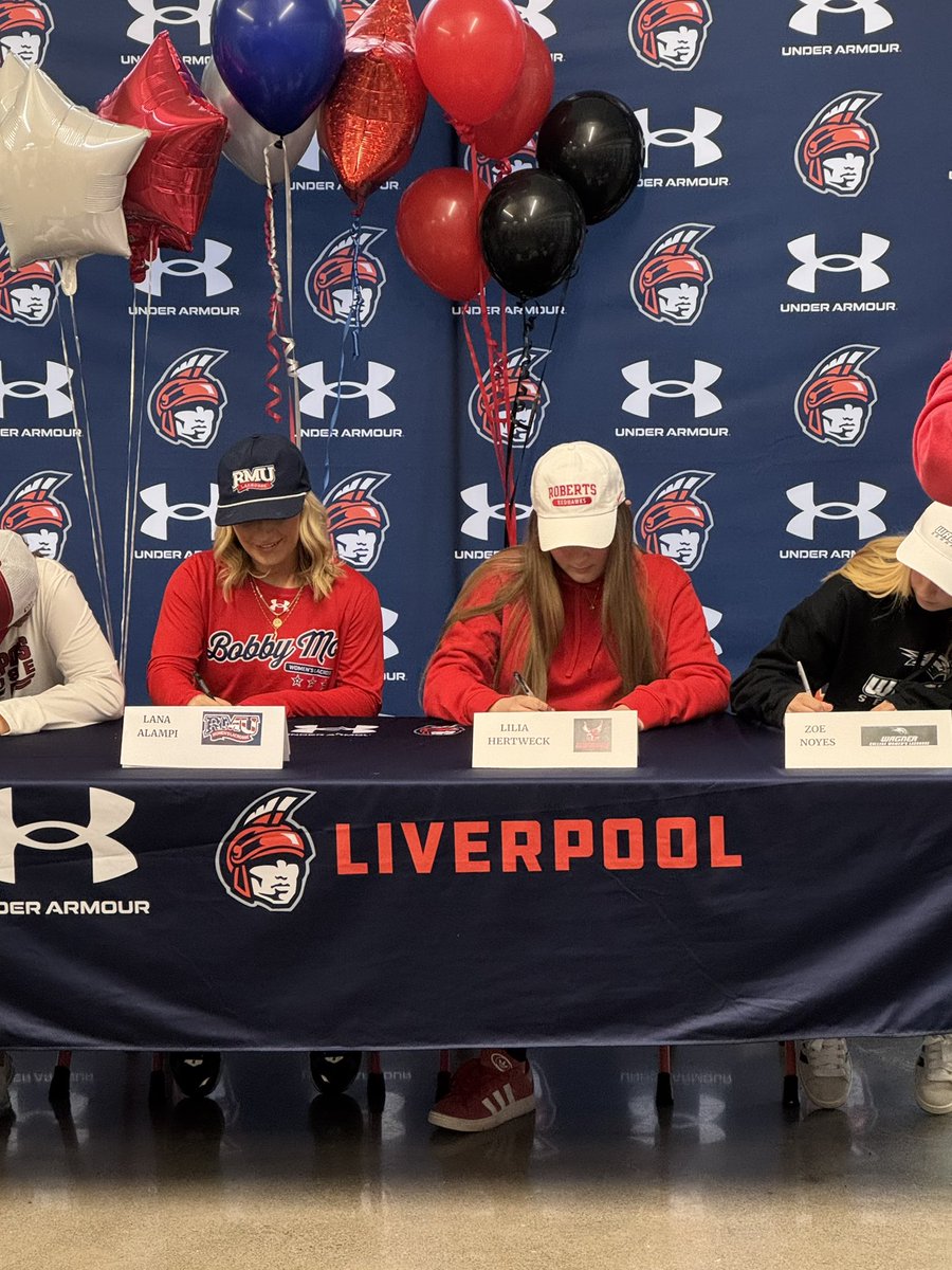 Collins_Classes's tweet image. Congratulations to ECE student Lilia Hertweck for signing with Roberts Wesleyan University to play lacrosse! ⭐️ #LHSCTE #LHSEarlyChildhoodEd