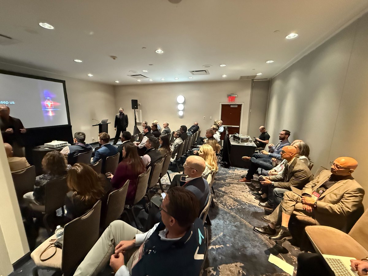 Commvault's tweet image. Today at SHIFT NYC, here are some glimpses of breakout sessions from Satori, Clumio, and many more!

#CommvaultSHIFT #CyberResilience #DataRecovery