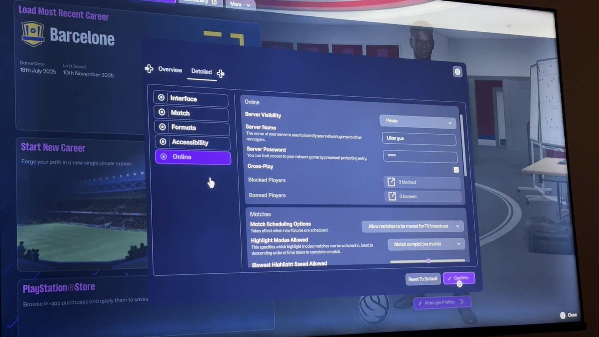 primitoHV's tweet photo. Hi !
We cannot create crossplay saves. First screen is on the xbox. You can see there a missing setting compared to the PS5 on the second screenshot where it shows a cross-play line. This has not been fixed in the update released earlier today.
What can we do about that ? https://t.co/3mbDhXC6Nz