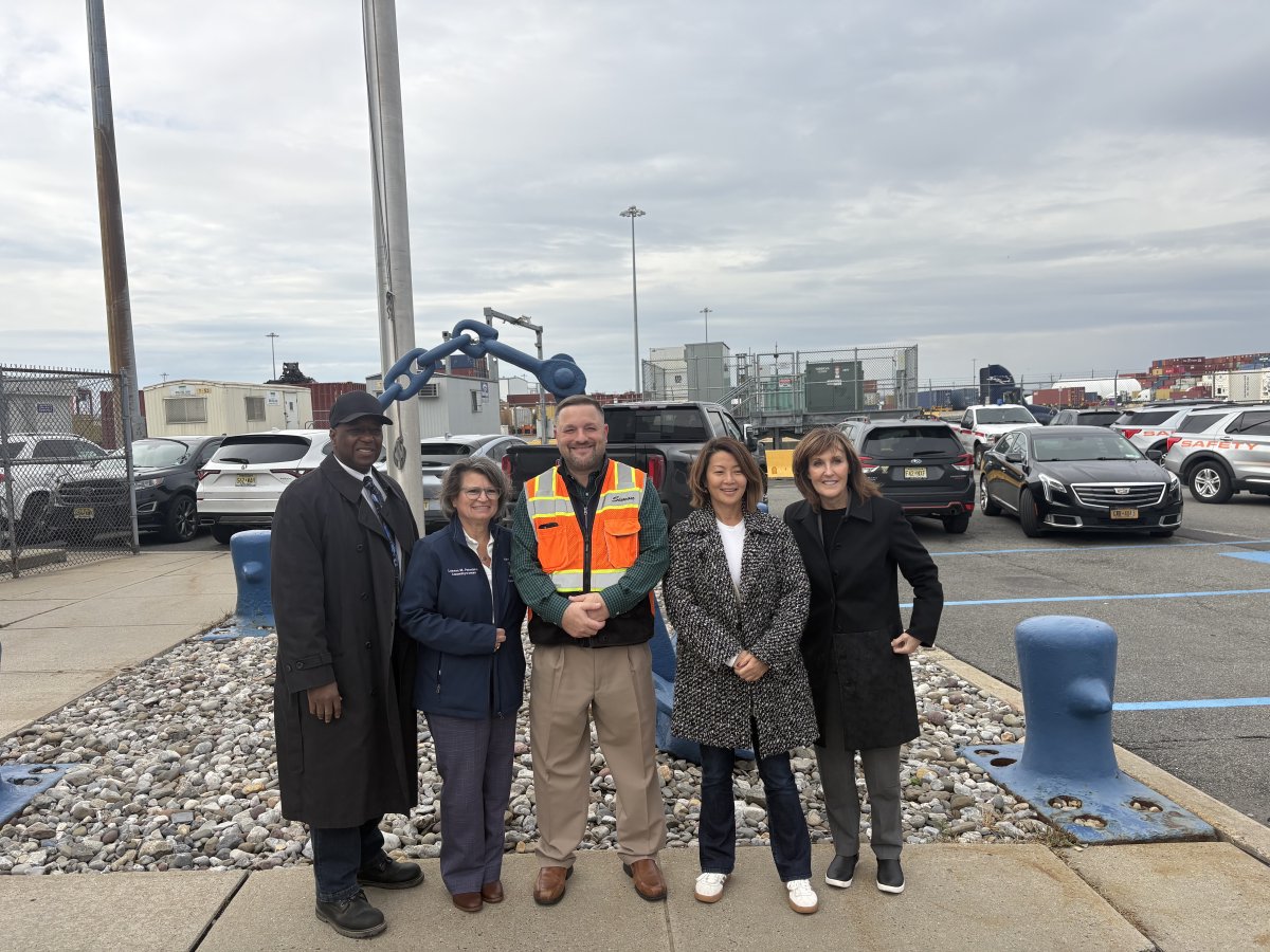 NJLD37's tweet image. Today, Ellen visited the Port Newark Container Terminal with fellow members of the Assembly Commerce, Economic Development, and Agriculture Committee.