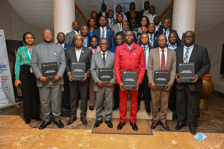 HTshivuadi's tweet image. Le Gouverneur #André_Wameso a séjourné à Kisangani (07–11 nov.) dans le cadre de la retraite du Conseil de la @BCC_RDC dédiée à l’élaboration du prochain Plan Stratégique de l’Institut d’Émission, désormais appelé « Plan Stratégique de Kisangani ». #BCC #RDC🇨🇩