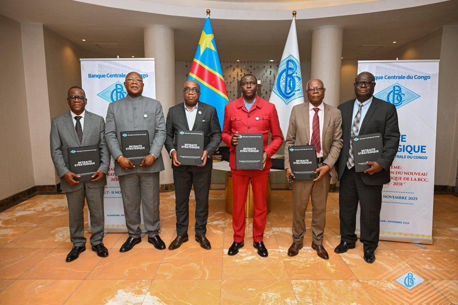 HTshivuadi's tweet image. Le Gouverneur #André_Wameso a séjourné à Kisangani (07–11 nov.) dans le cadre de la retraite du Conseil de la @BCC_RDC dédiée à l’élaboration du prochain Plan Stratégique de l’Institut d’Émission, désormais appelé « Plan Stratégique de Kisangani ». #BCC #RDC🇨🇩