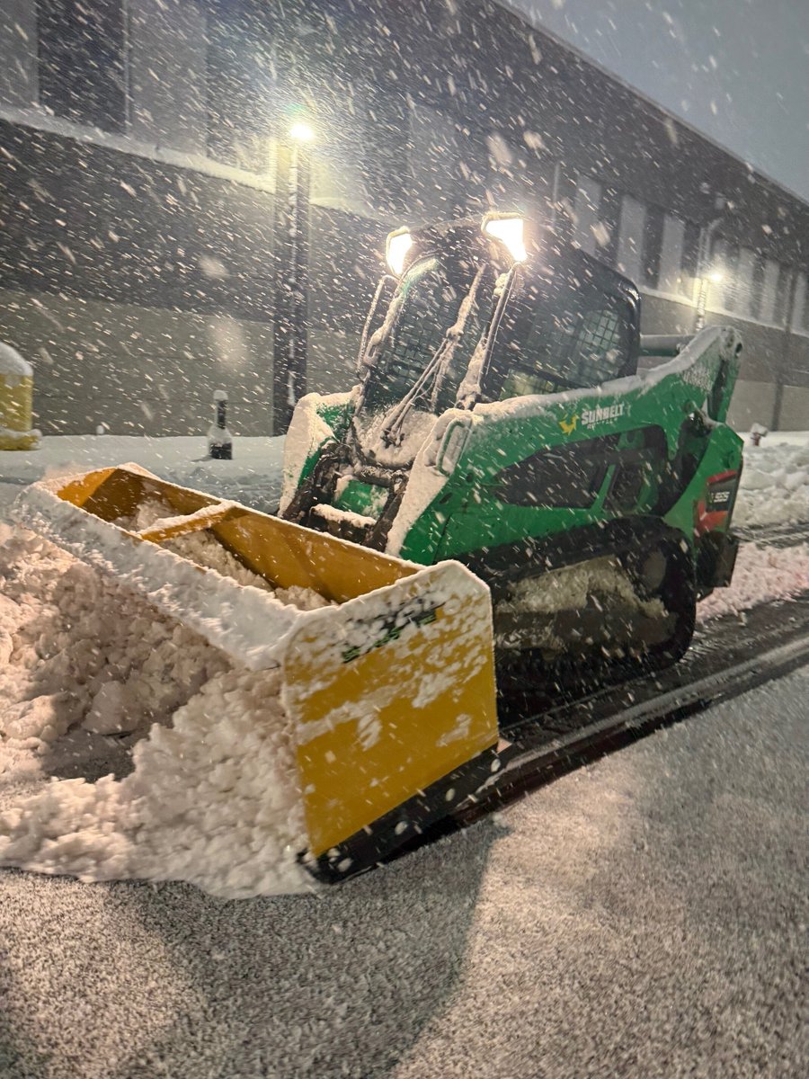 BrightView's tweet image. Let is snow! ❄️ Our crews were out tackling the snowfall that hit the Great Lakes region, clearing paths and keeping properties safe and accessible. A big shoutout to our dedicated team members for braving the cold and making a difference in the community!