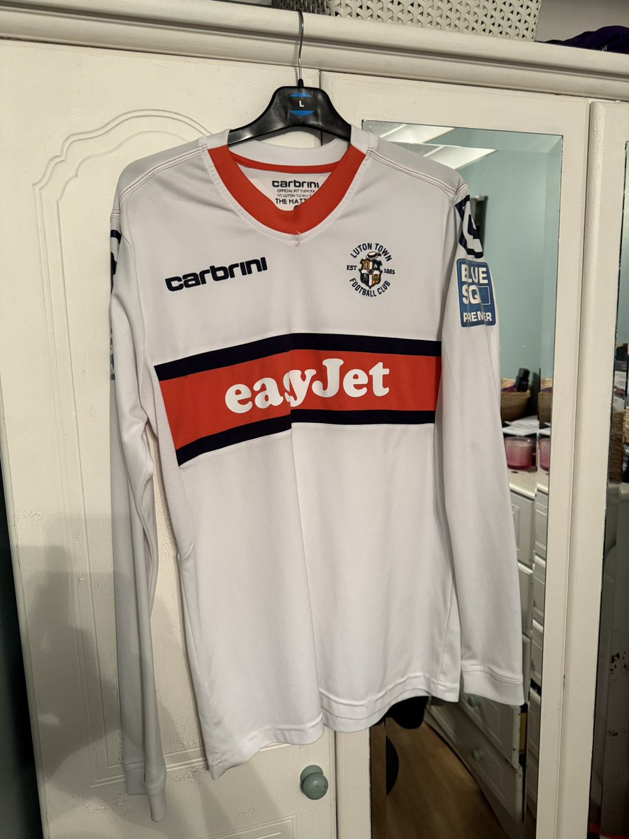 RobsonOReardon's tweet image. ebay.us/m/sTxbvx

For any Hatters wanting to bid 🫡🎩