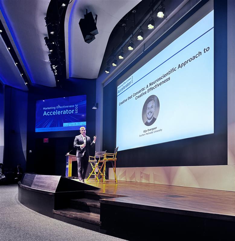 the_ARF's tweet image. Gijs Overgoor of Southern Methodist University showed research using #fMRI insights to understand what kind of images resonate with #consumers #ARFAccelerator #Neuroscience #CreativeResearch #AdvertisingResearch #MarchineLearning