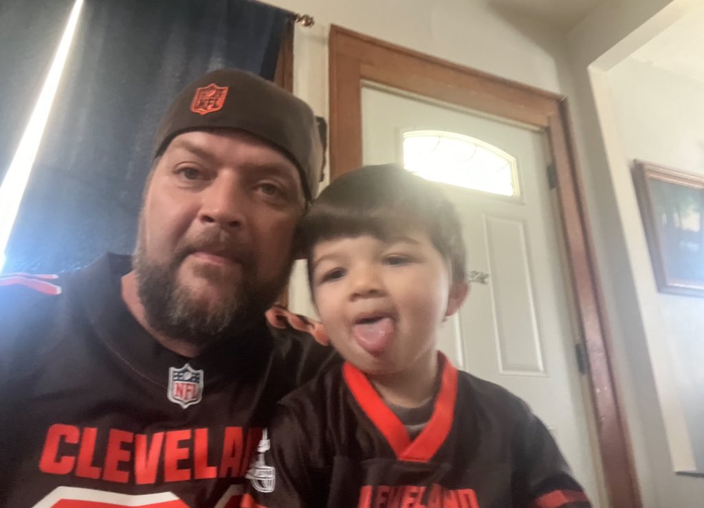 RayBrian101's tweet image. Missing my little ass kicker 🥰😹😘