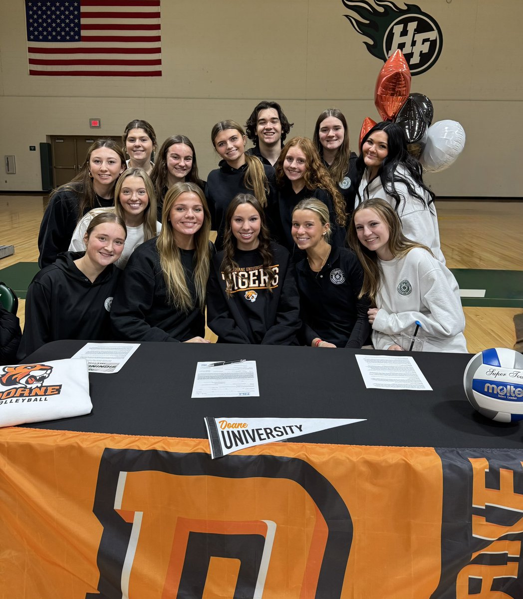 Holy Family Volleyball tweet media