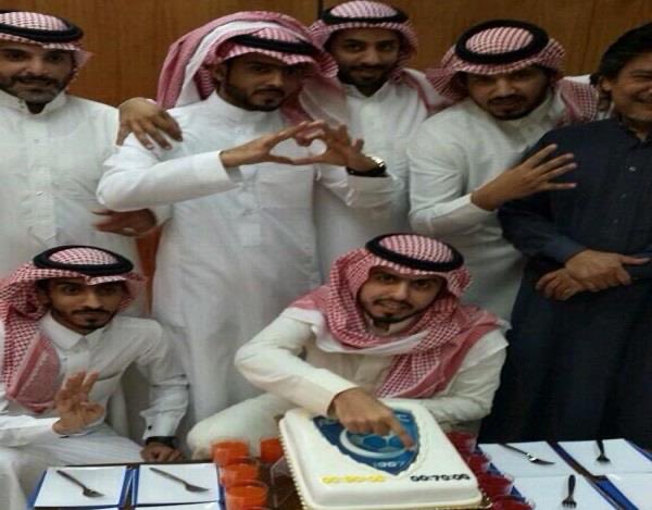 موظفين وزارة الرياضة 🙂