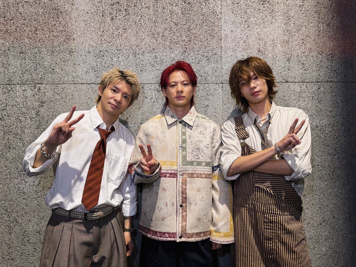 numberi_Stf's tweet photo. ／
ベストヒット歌謡祭2025 × Number_i👑
＼

11月13日(木)よる7時から🎤
感動のステージをあなたへ✨
フォローして一緒にカウントダウン📱

#ベストヒット歌謡祭
#Number_i https://t.co/bFUvsd75j3