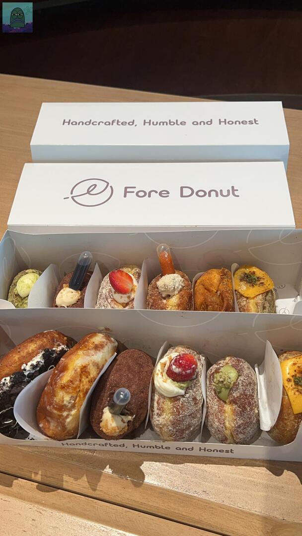 tanyakanrl's tweet image. 💚 kalian udh coba donat fore blm? 
ENAK BANGET COYYYYY😭🫶🏻